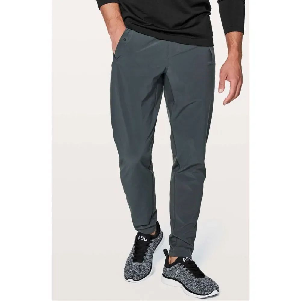 Lululemon Men's Chill Motion Pant Melanite Gray Sz XL Great Condition Ankle Zips